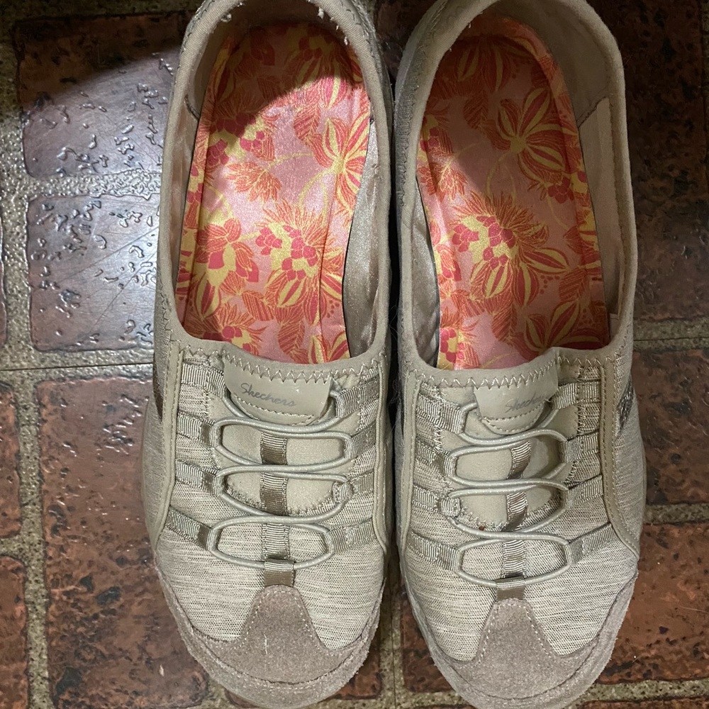 Sketchers with memory foam